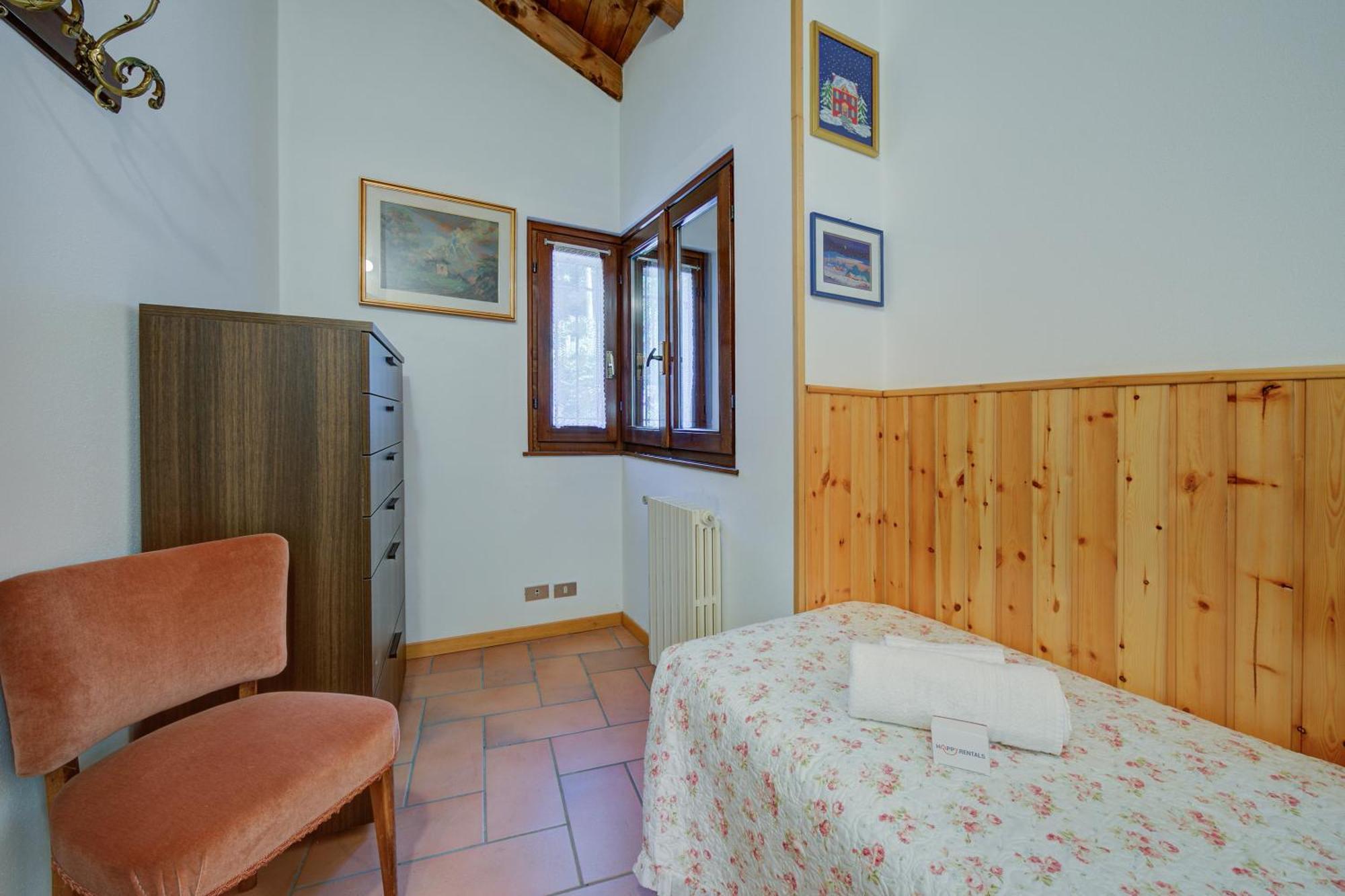Villa Il Castagno Few Min From Beach - Happy Rentals Castelveccana Exteriér fotografie