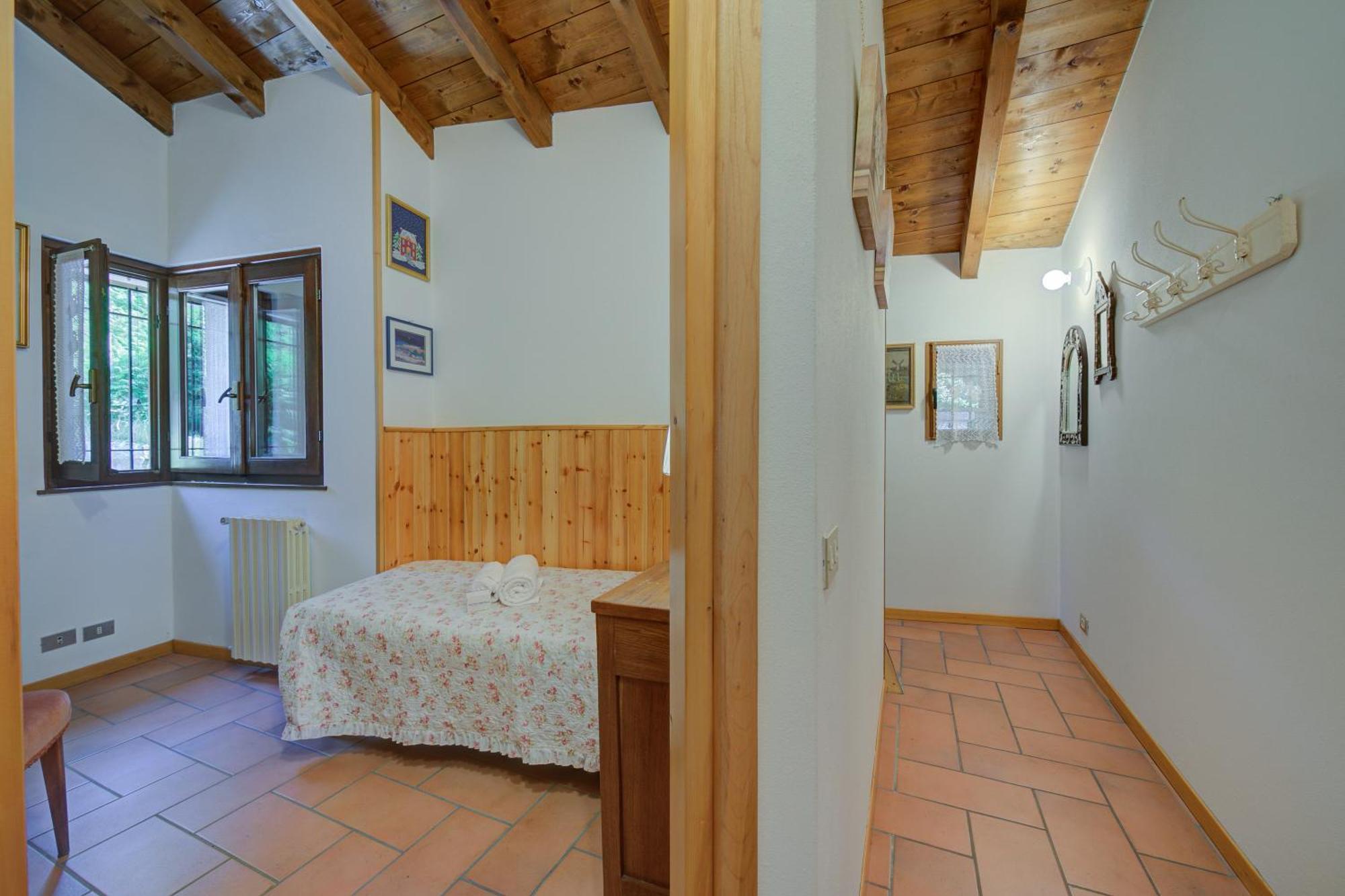 Villa Il Castagno Few Min From Beach - Happy Rentals Castelveccana Exteriér fotografie