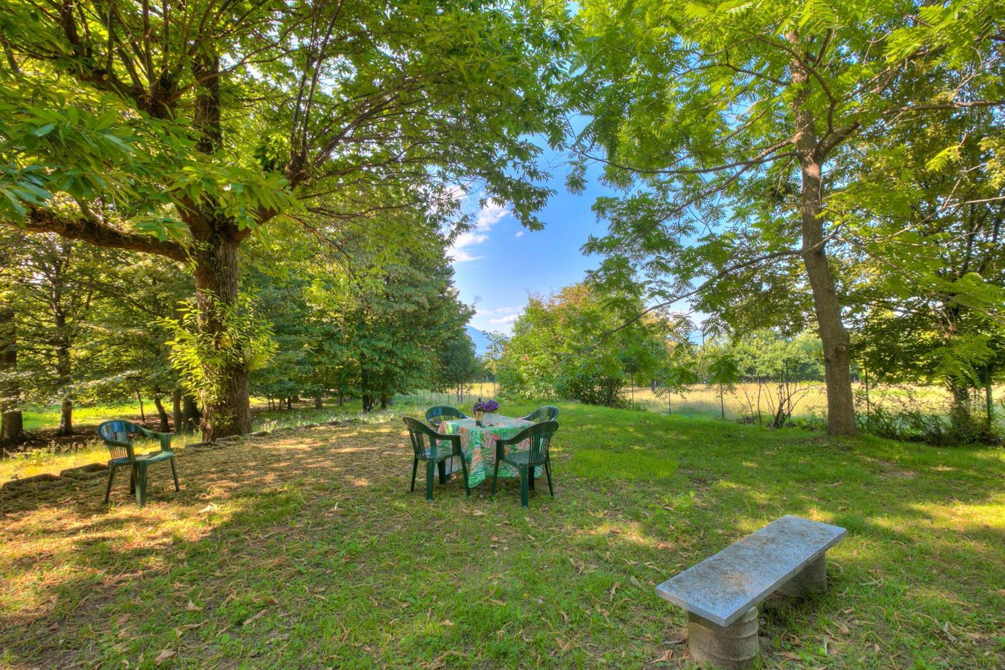 Villa Il Castagno Few Min From Beach - Happy Rentals Castelveccana Exteriér fotografie