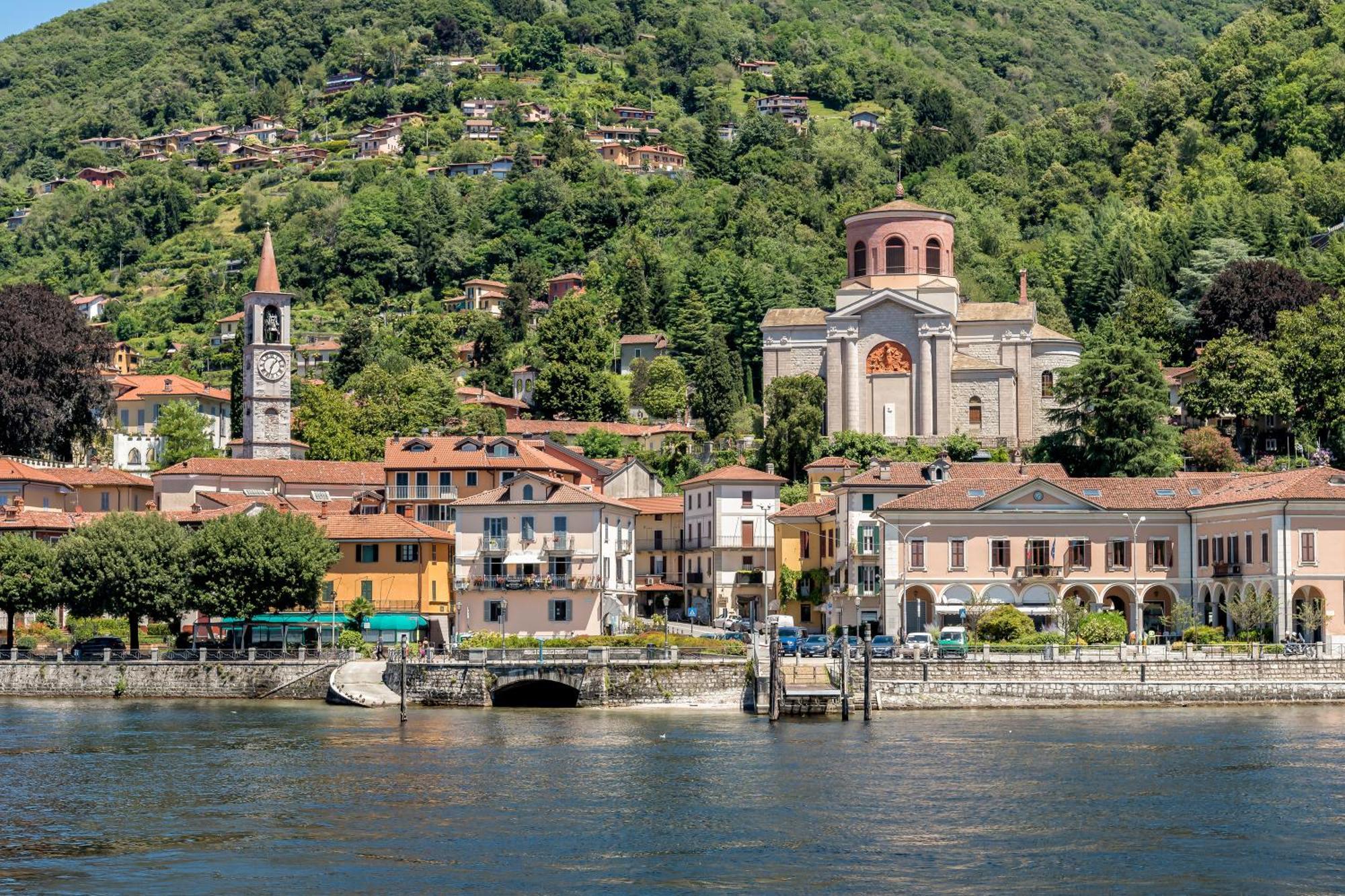 Villa Il Castagno Few Min From Beach - Happy Rentals Castelveccana Exteriér fotografie
